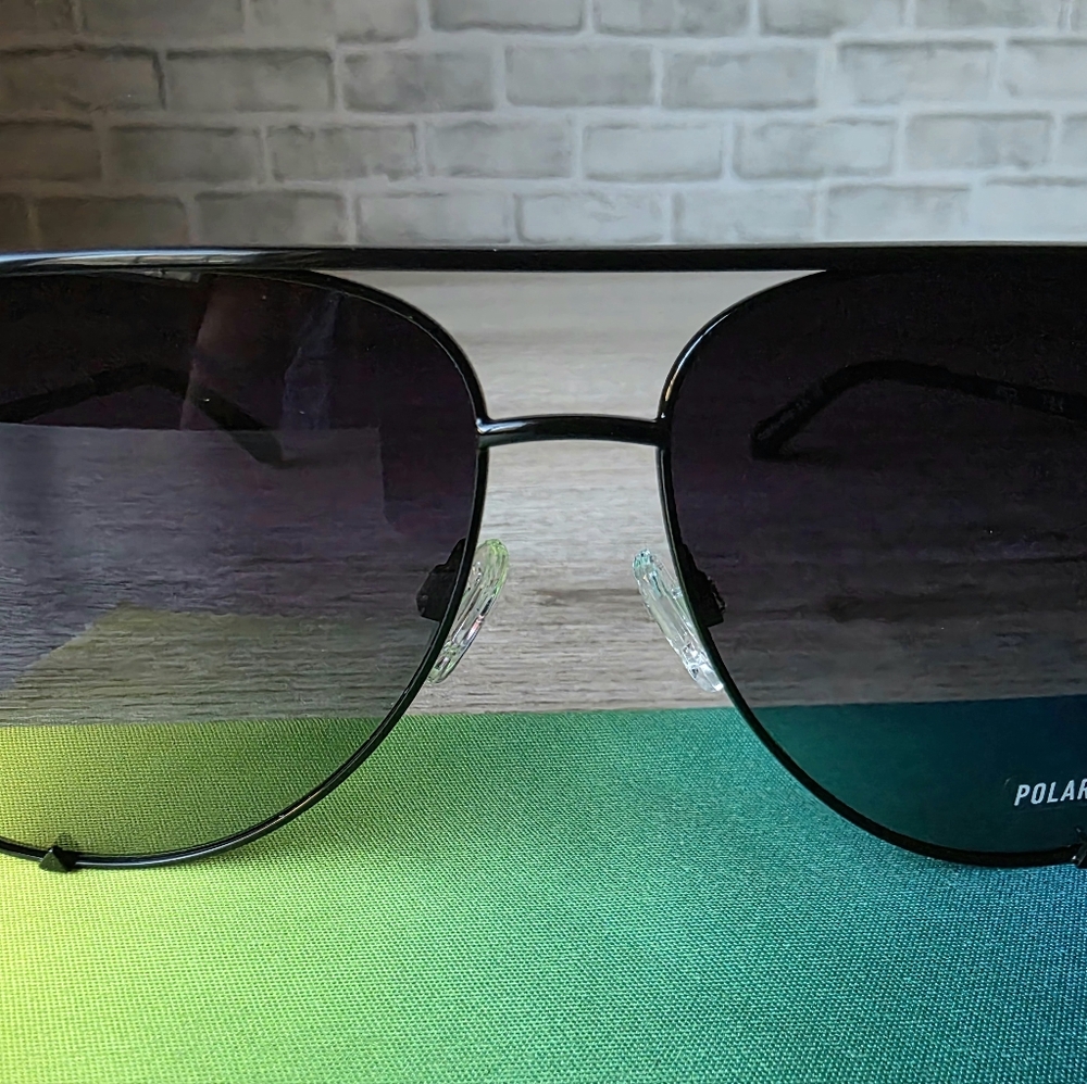 NWT QUAY Australia “High Key” Polarized Aviator Sunglasses – Black – 64□14-145 - Picture 8 of 16